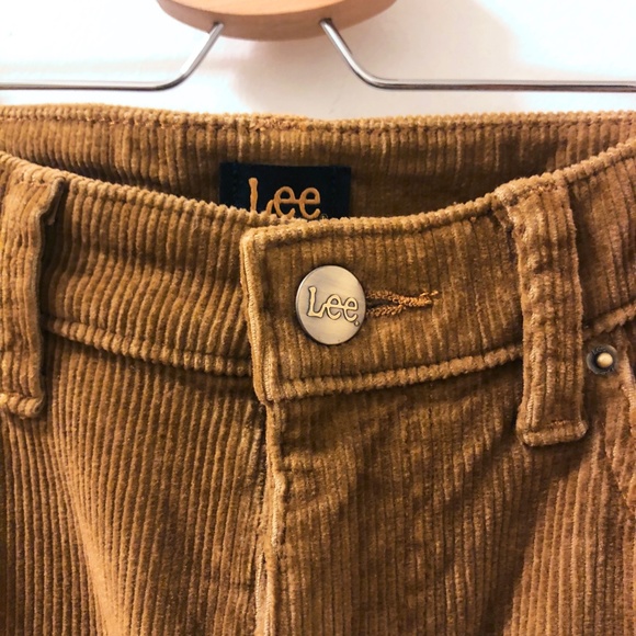 *SOLD* Lee High Rise Cord Flare Jeans - Picture 6 of 8